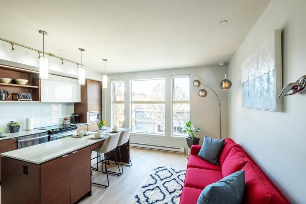 Clean 3Rd Floor 1 Bedroom Apt In Old Town China Town Victoria Exterior photo